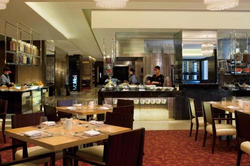 Xujiahui Hotel | Courtyard By Marriott Shanghai Xujiahui