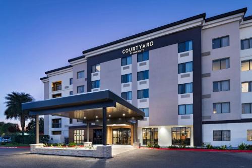 Western Division Hotel | Courtyard Laredo