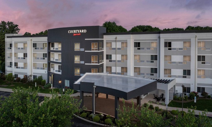 Bensalem Hotel | Courtyard Philadelphia Bensalem
