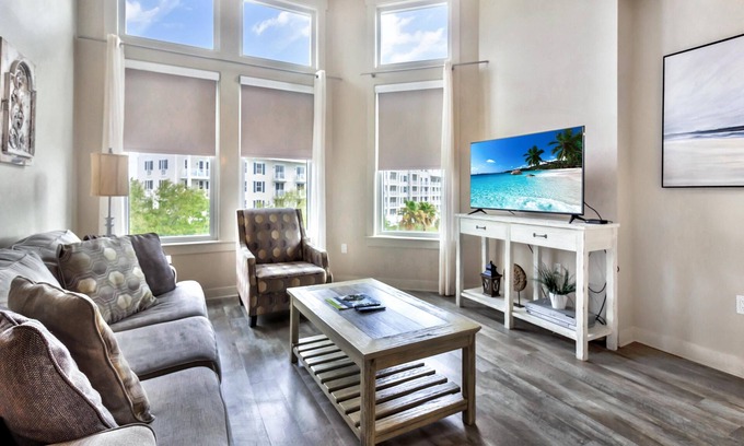 Baytowne Wharf Condo | Coveted Bahia Studio Condo: King Bed at Sandestin Golf and Beach Resort!