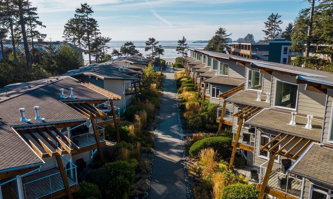 Tofino Hotel | Cox Bay Beach Resort