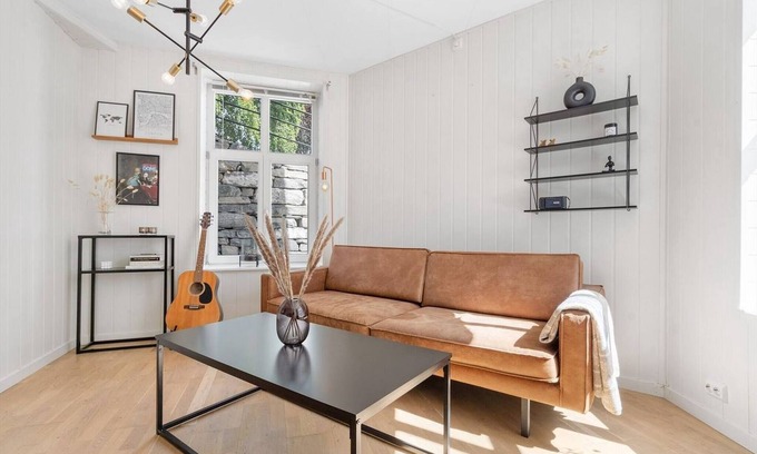 Alesund Apartment | Cozy 1-Bedroom Apartment in Ålesund's Heart