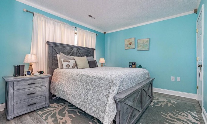 Little River Condo | Cozy 1-bedroom condo with AC, WiFi in charming Little River. 3 miles from beach.
