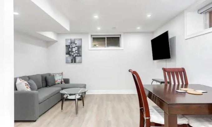 Richmond Hill Apartment | Cozy 1BR Lower Level Unit