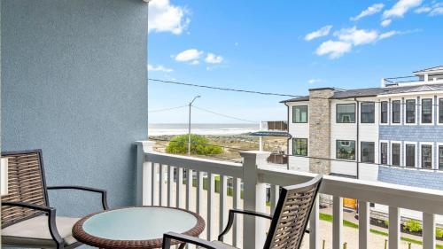 North End House | Cozy 1BR w Ocean Views & Parking - OCNJ