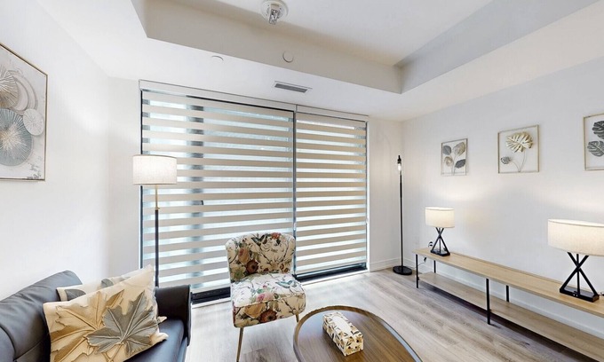 Beasley Condo | Cozy 2 Bdrm 2 Bath Entire Suite - Centre Hamilton