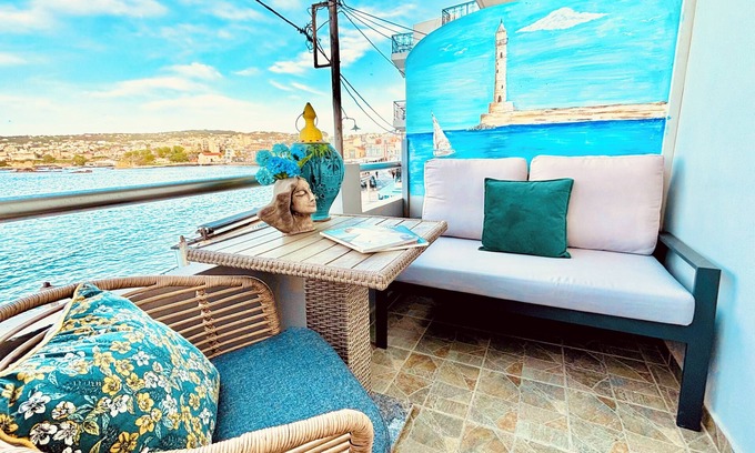 Koum Kapi Apartment | Cozy 2-bedroom apartment in wonderful Chania with AC, WiFi panoramic beach view