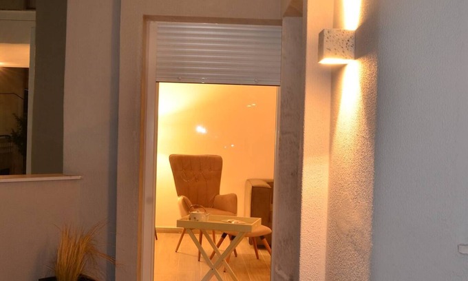 Perea Apartment | Cozy 2-bedroom apartment with WiFi, AC in wonderful Perea