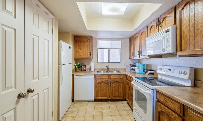 Golden Hills Condo | Cozy 2 bedroom Condo with Golf Course views