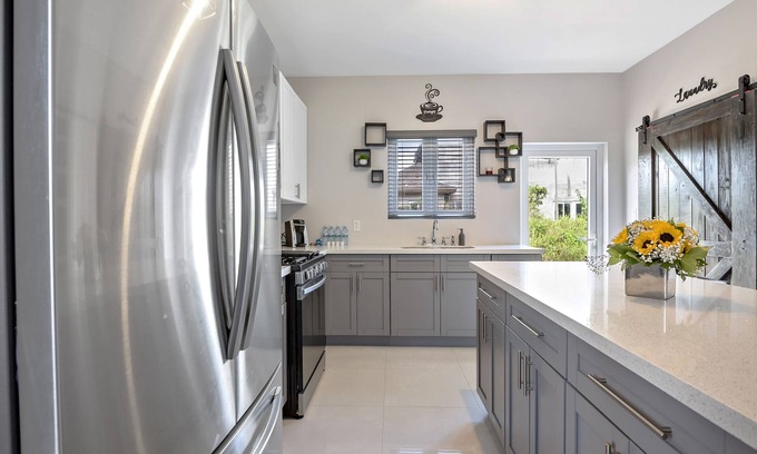 Bouvet Island House | Cozy 2-bedroom townhome in welcoming Nassau with WiFi, AC