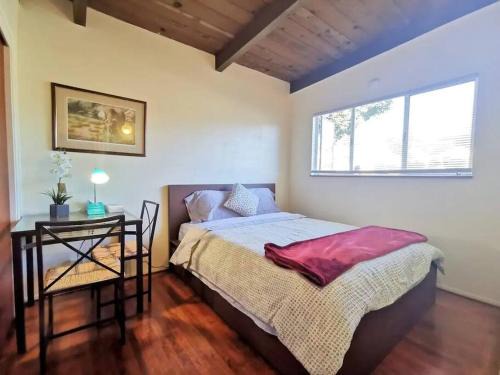 Richmond Annex Apartment | Cozy 2Br 1Bath Home w/Parking near El Cerrito and University of Berkeley