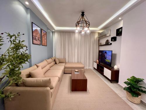 Al-Khalifa Apartment | Cozy 2BR Apartment in Maadi