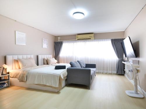Nong Chaeng Apartment | Cozy 2BR for 4 persons, Impact,Wi-Fi & Washer, DMK
