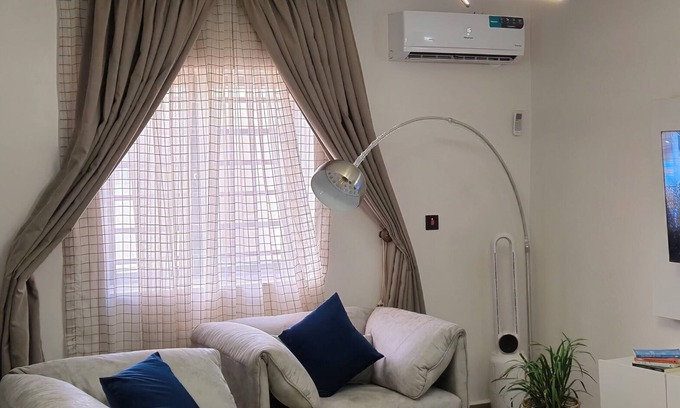 Abuja Apartment | Cozy 3-bedroom apartment in Lifcamp Abuja with 24/7 power supply
