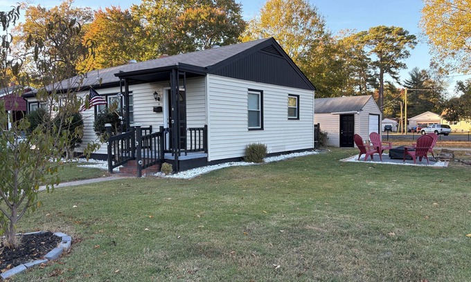 Newport News House | Cozy 3-bedroom house in tranquil Newport News with AC, WiFi