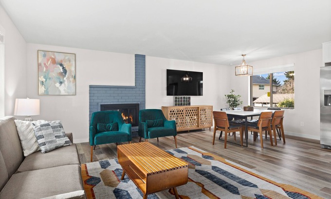 Renton House | Cozy 3-bedroom house in peaceful Renton with WiFi, AC