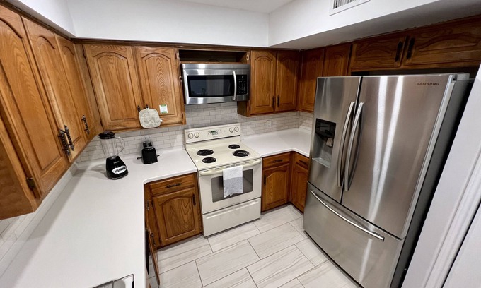 West Arlington House | Cozy 3-BR T/H near A&t Stadium/Globe Life Field