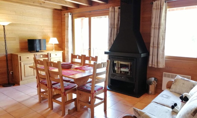 Pra Loup Ski Chalet | Cozy 3-room chalet with fireplace in Pra-Loup