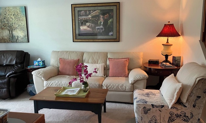 Harrisburg House | Cozy 3BR Family Escape Near Hershey & Harrisburg Sleeps 5 Free Parking
