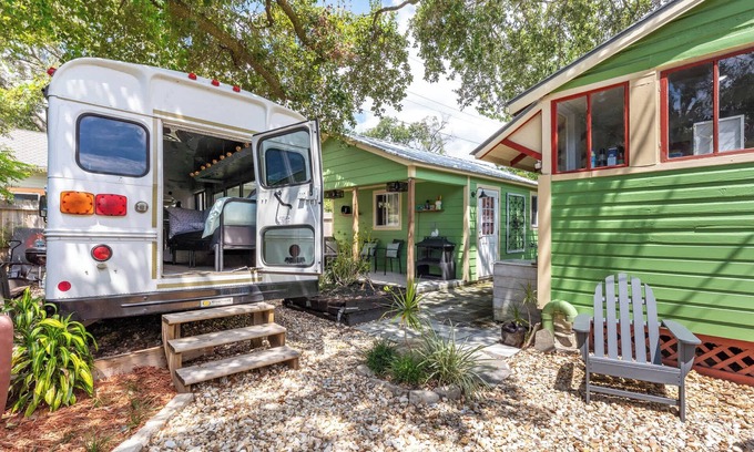Sanford House | Cozy 3BR Retreat - Near Bars, Zoo & Lake Trails