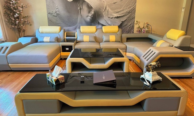 Bushkill House | Cozy 4-bedroom house in enchanting Bushkill with private hot tub & game room