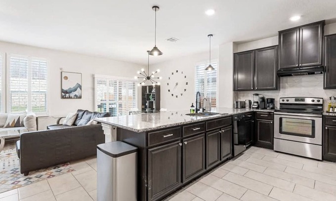 Austin House | Cozy 4BR House Close to Cota DT w Fast Wifi