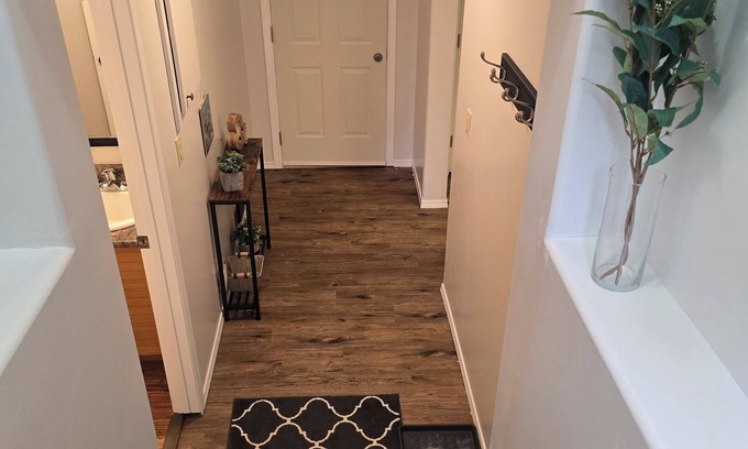 Central Alberta Apartment | Cozy acreage in the country! Come relax and unwind.