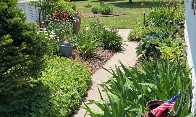 Algoma House | Cozy Algoma Retreat: Minutes to Beach & Downtown!