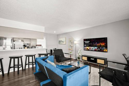 North University Apartment | Cozy and Central UT Moody