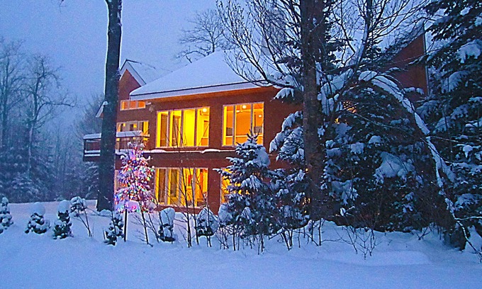 Bretton Woods House | Cozy And Chic Modern Home in the Heart of BrettonWoods - 12” NEW SNOW FROM STORM