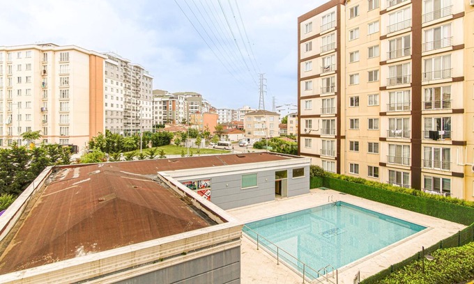 Kurtkoy Apartment | Cozy and Furnished Residence in Istanbul Pendik