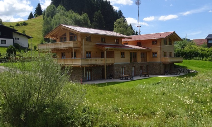 Jungholz Ski Chalet | Cozy and modern chalet - where Allgäu and Tyrol "kiss"