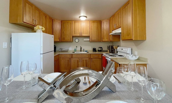 Old Mountain View Apartment | Cozy And Private 2B1b Apartment Near Google