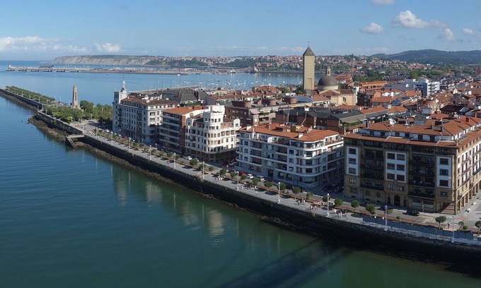 Getxo Apartment | Cozy and Quiet Family Apartment in Getxo