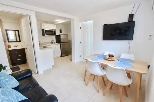 Seybold Apartment | Cozy and sweet home
