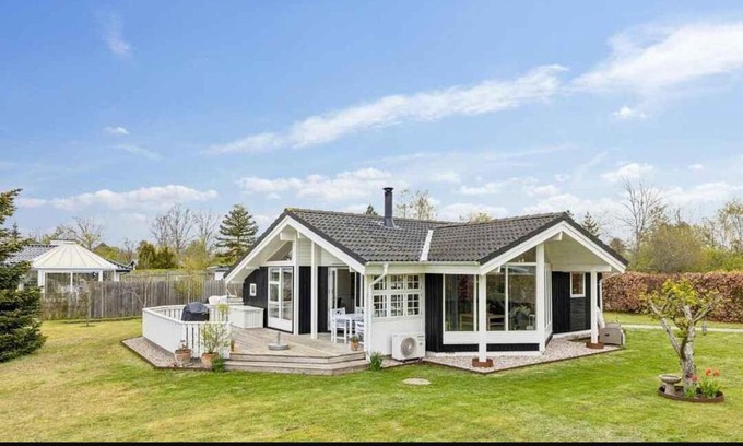 Kaldred House | Cozy And Well-Maintained Holiday Home