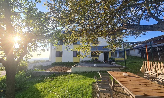 Kollmitzberg Apartment | Cozy apartment in the countryside just 7 minutes from Amstetten