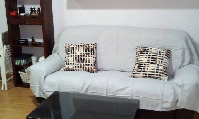Trafalgar Apartment | COZY APARTMENT IN CHAMBERI