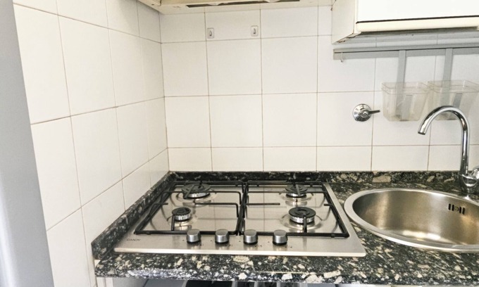 Zona I Val Melaina Apartment | Cozy apartment in charming Roma with WiFi, AC