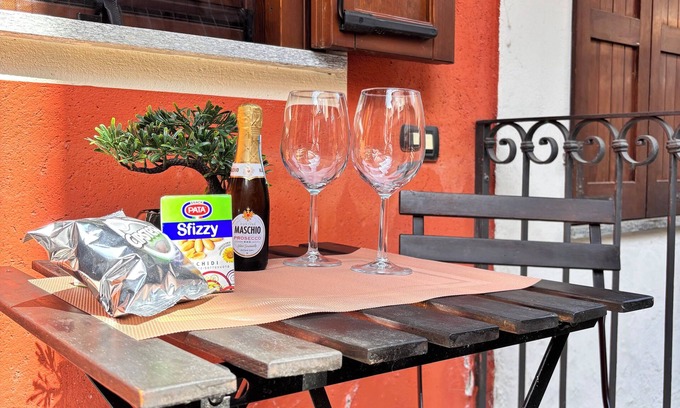 Dagnente Apartment | Cozy apartment in quiet courtyard with attached terrace