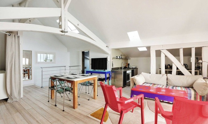 Porte-Saint-Martin Apartment | Cozy apartment & Terrace - 2BR/4P - République