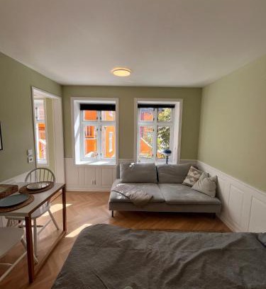 Toyen Apartment | Cozy apartment with backyard and close to public transport