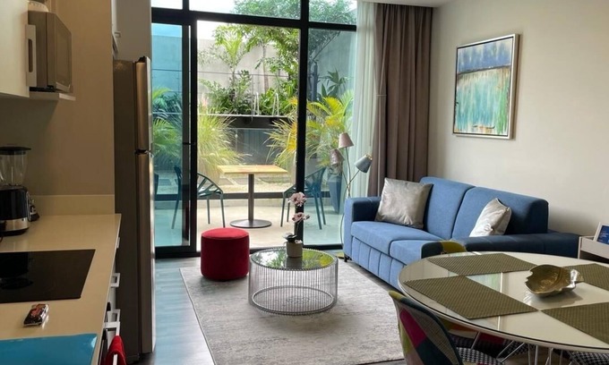 Rohrmoser Apartment | Cozy apartment with terrace Cosmopolitan Tower, Nunciatura, San Jose