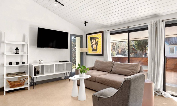 Aspen Condo | Cozy Aspen Studio Loft! Walk to Town & Shuttle, Balcony with Views, W/D, Wood-Burning FP