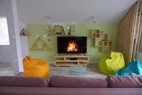Azuga House | Cozy Attic Azuga