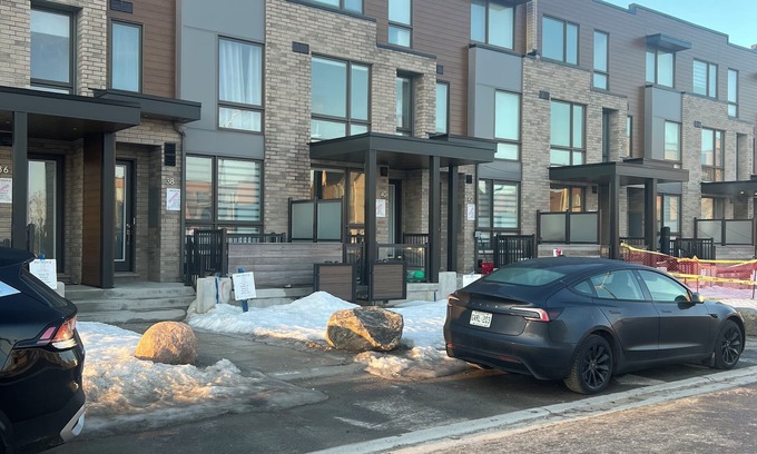 Englemount - Lawrence Apartment | Cozy basement apartment at a perfect location for business or leisure