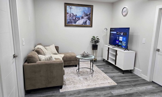 Southwest Calgary House | Cozy Basement Suite in SW Calgary with Free Street Parking.