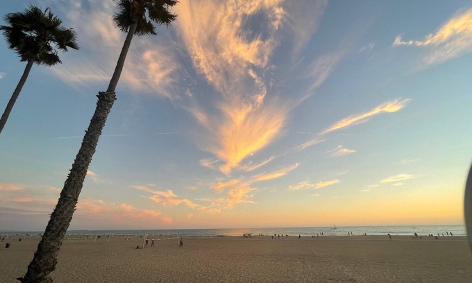 Playa Del Rey Condo | Cozy Beachfront Getaway!
