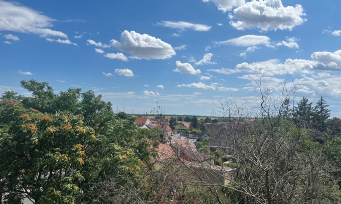 Favoriten Apartment | Cozy beautiful nice nature close to u1 station Oberlaa & autobahn