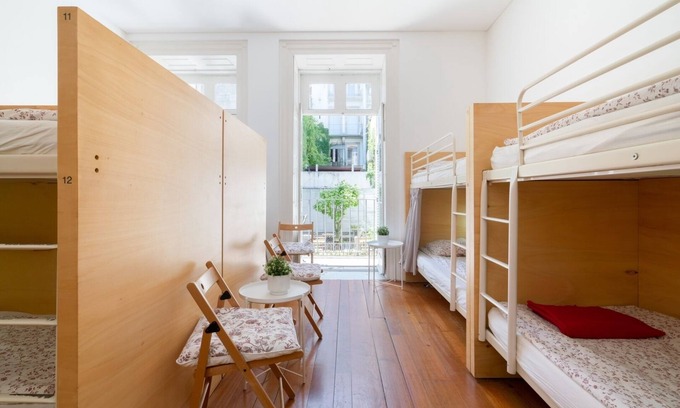 Centro / Baixa House | Cozy Bed in Dorm by Porto Lounge Hostel (1)